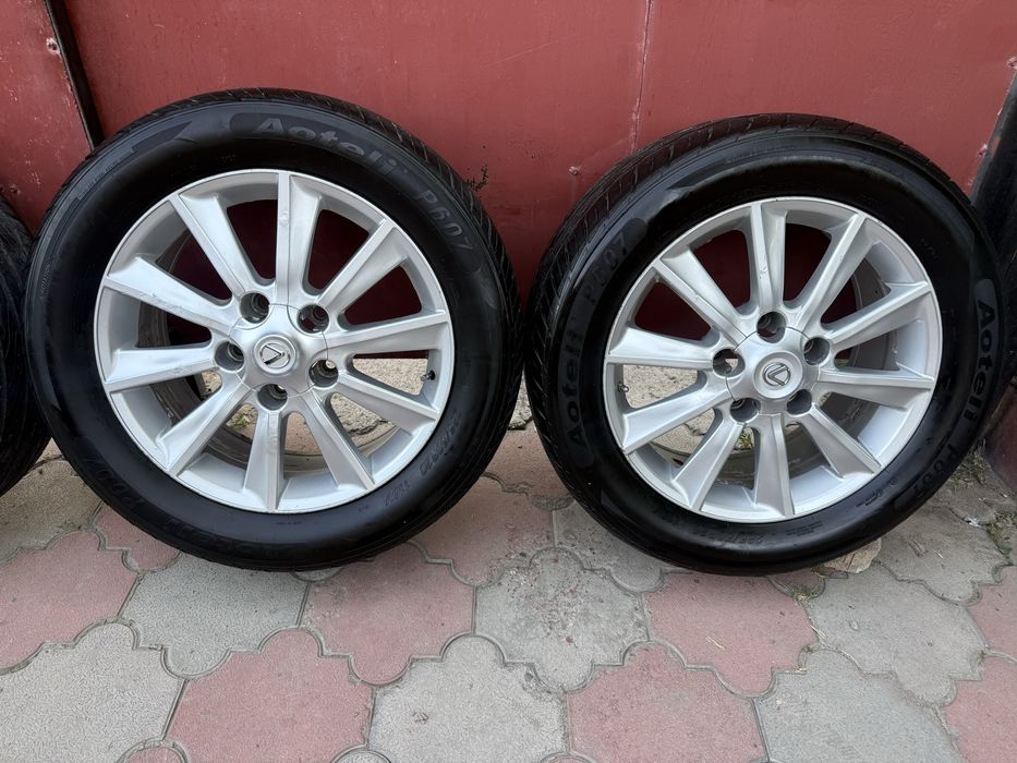 Продам комплект дисков на Lexus