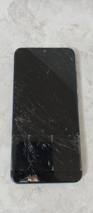 Vivo 1820 смартфон