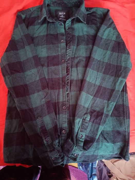 Cămăși băieți Zara măr S 20ron buc