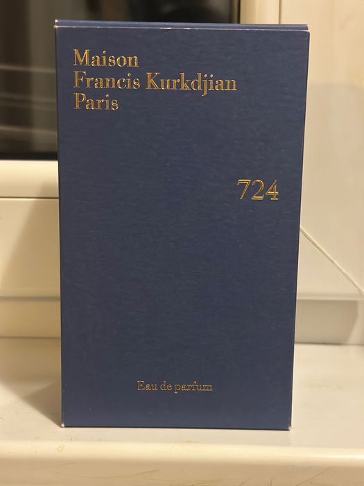 724 EAU DE PARFUM
Парфюм Maison Francis Kurkdjian 70мл оригинален.