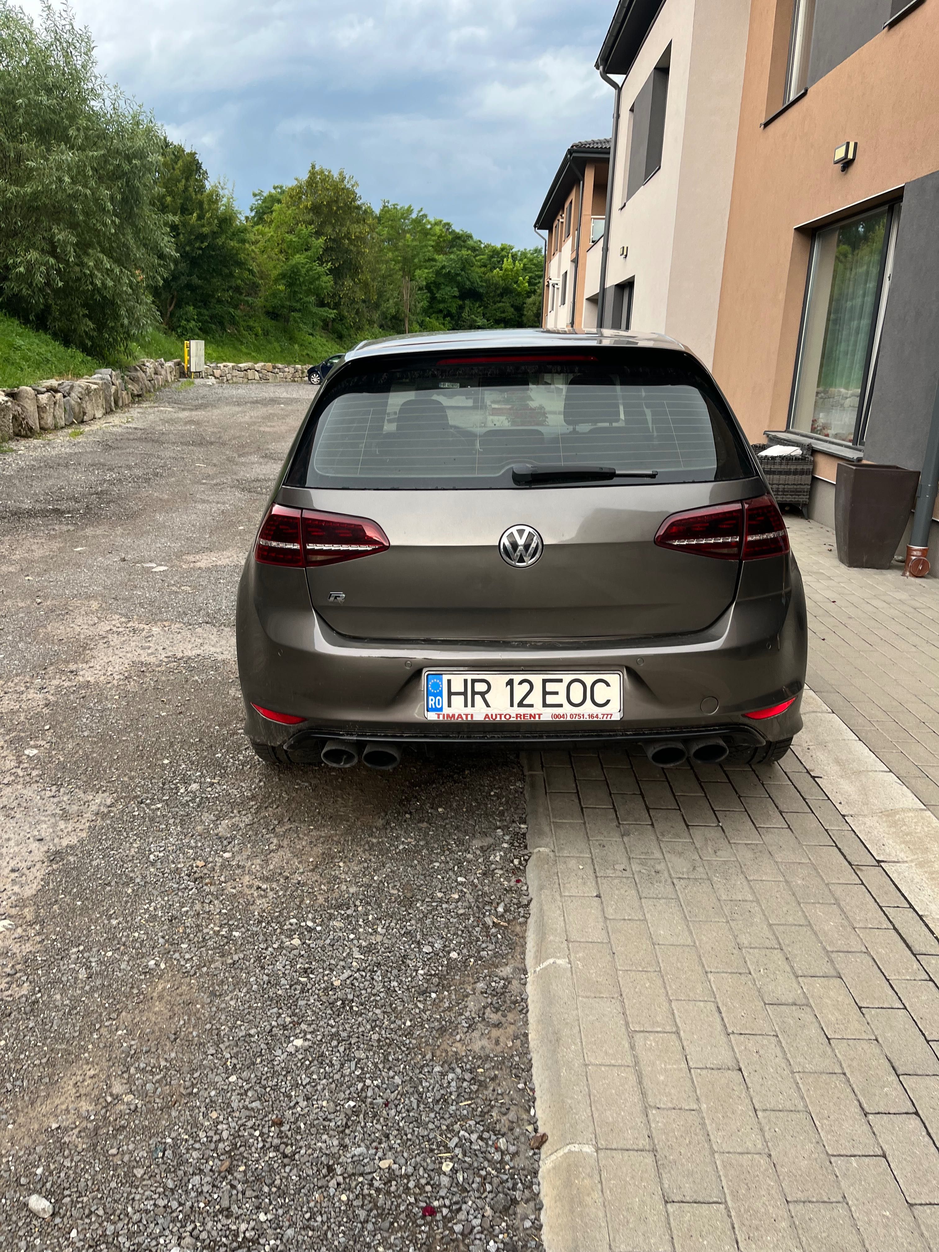 Vând Golf “R” din 2016.  312cp