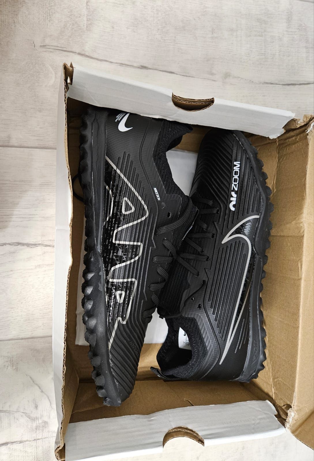 сороконожки nike mercurial air zoom
