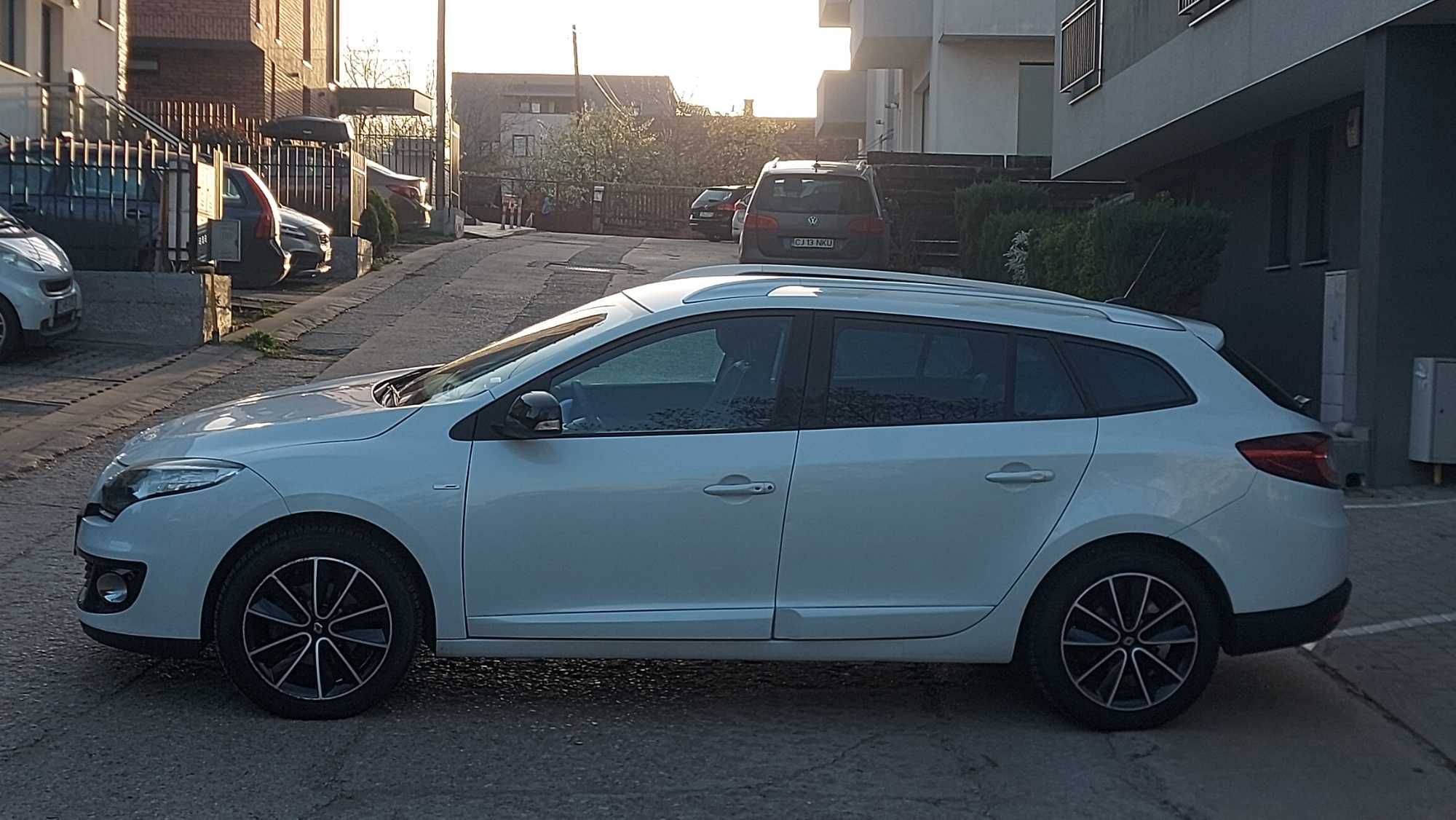 Renault Megane Bose 2012/1.5 dci/110 cp/Navigatie/Cameră Carlig/Euro 5
