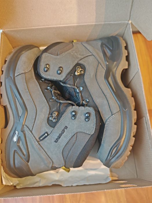 Ghete Lowa Renegade Gtx