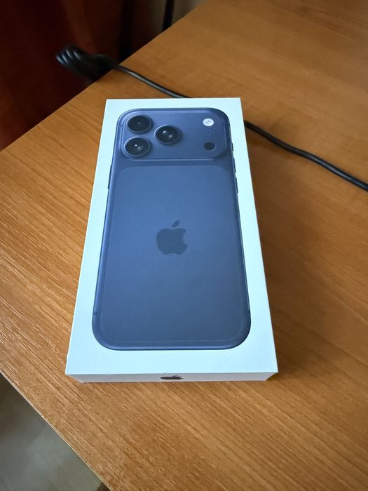 Vand Iphone 17 Pro 256 GB Blue SIGILAT