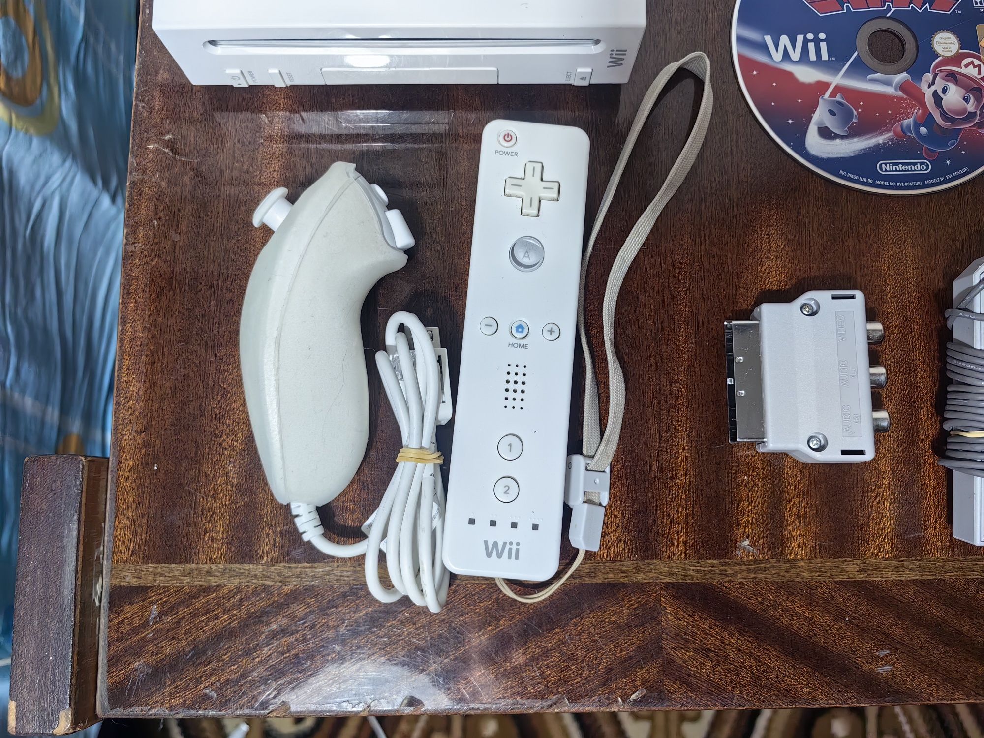 Nintendo wii + кутия и Mario
