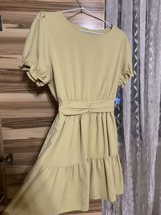 Разгрузка гардероба много одежды