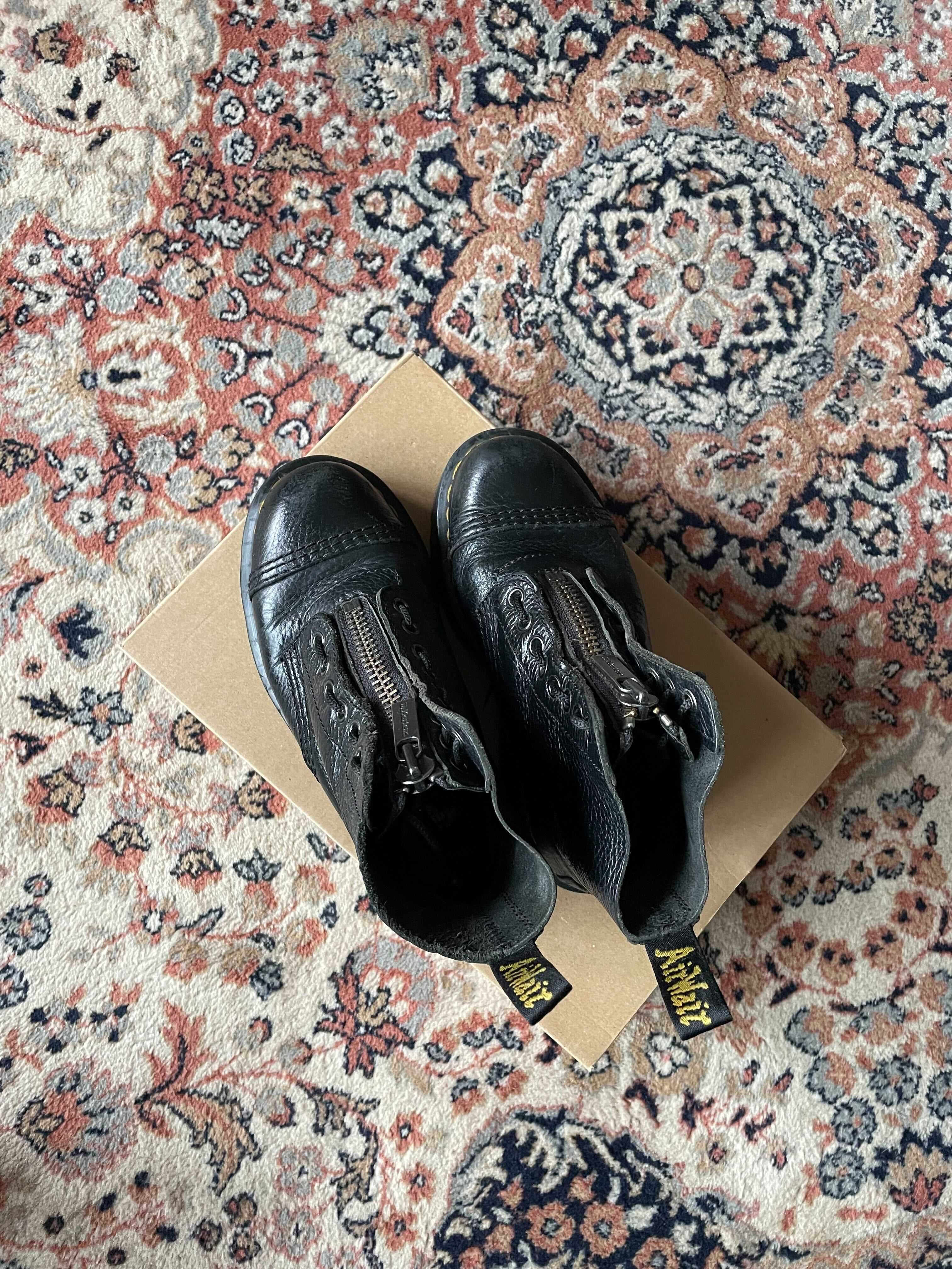 Dr. Martens Sinclair боти