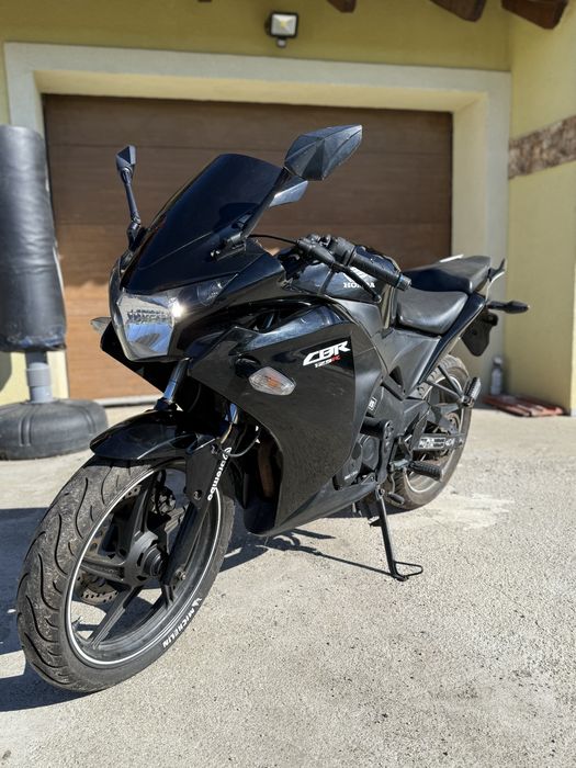 Honda cbr 125r 24.000 km a1 16 ani