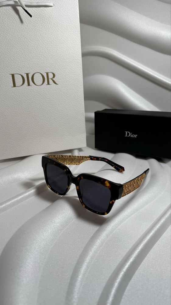 Слънчеви очила Christian Dior