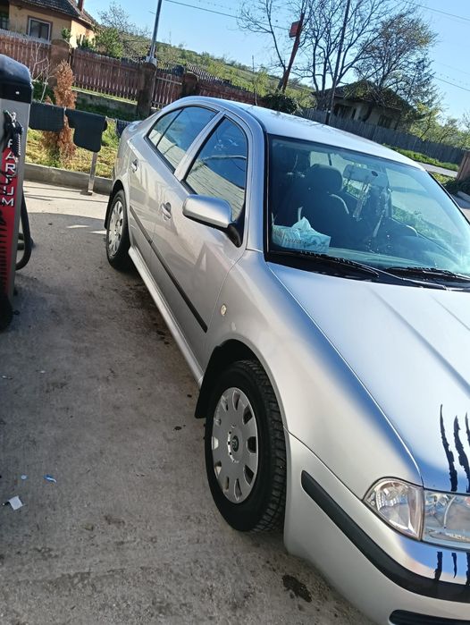 Skoda Octavia tour 1.6 benzina