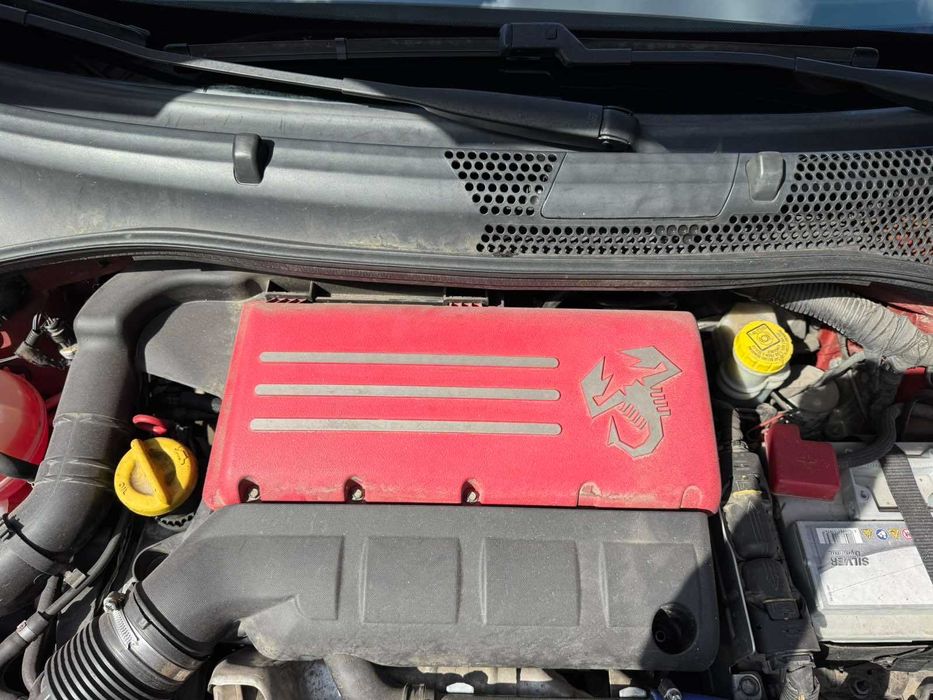 Продавам Fiat 500 Abarth