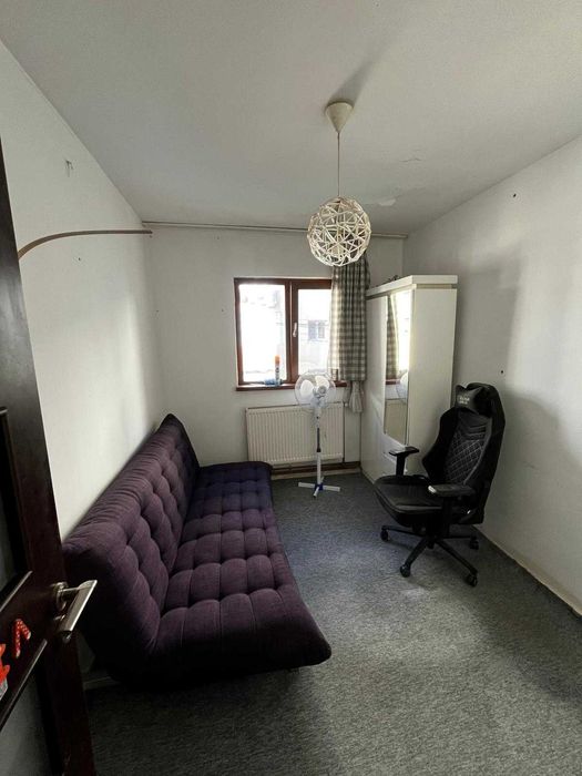 Apartamentde 3 camere semidecomandat Cerna