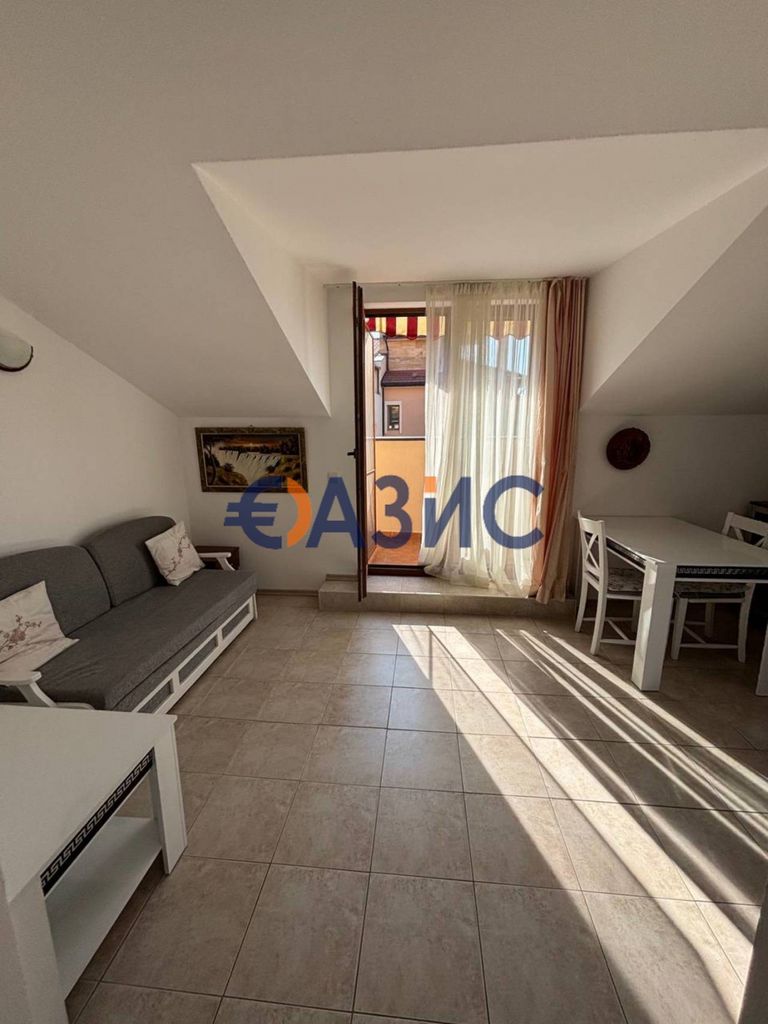Продава се Двустаен апартамент в Свети Влас - 63 кв.м за 1207 €/кв.м - Снимка #5