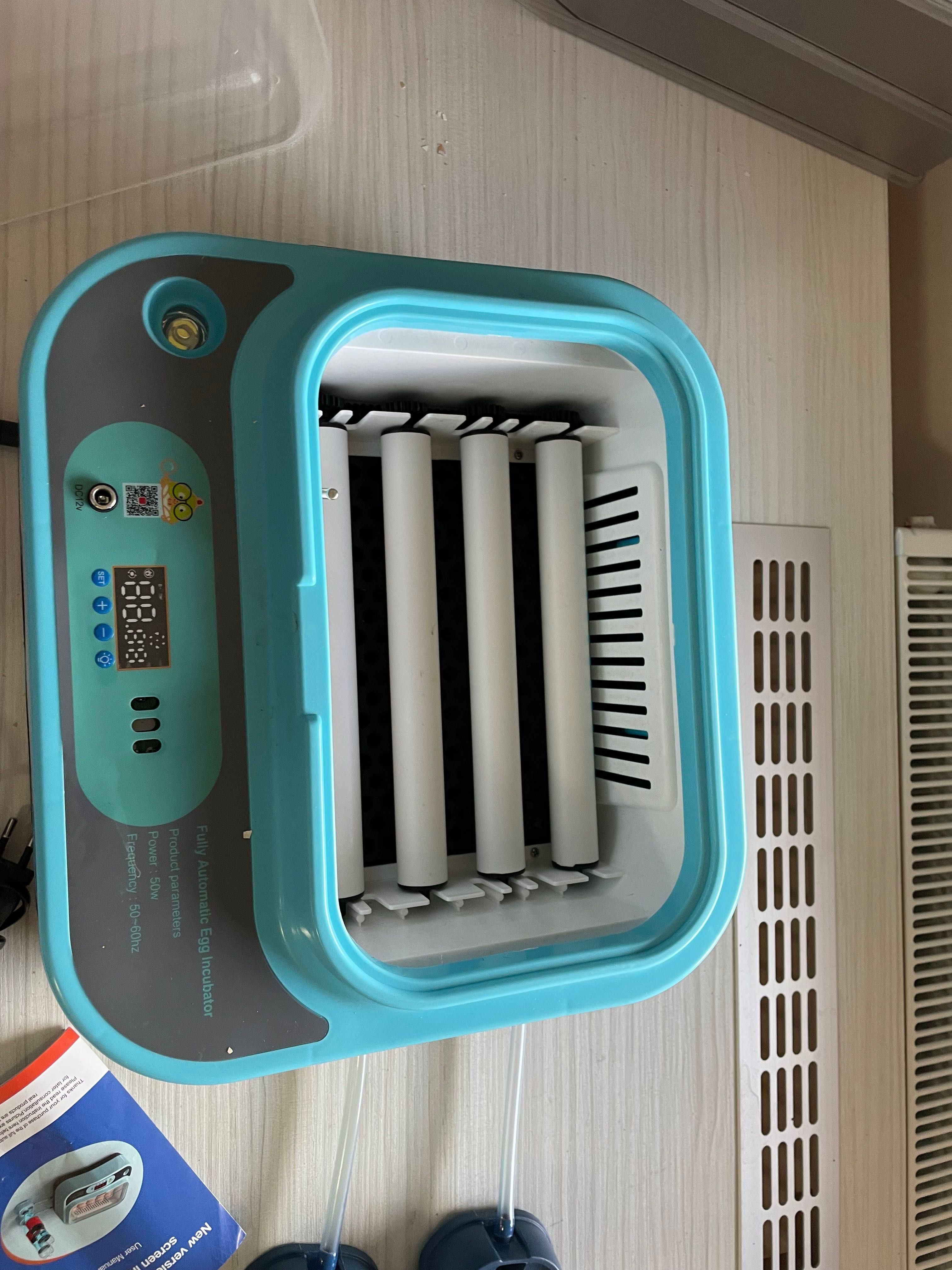 Incubator 12 oua
