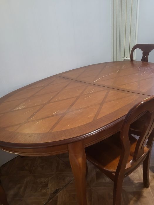 Продам стол Малайзия большой