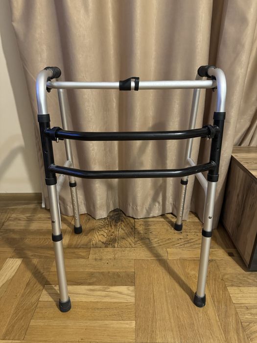 Проходилка за възрастни