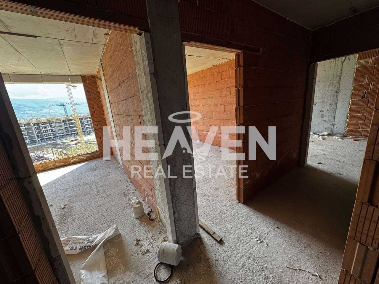 Продава се Тристаен апартамент в Пловдив, Център - 107 кв.м за 925 €/кв.м - Снимка #4