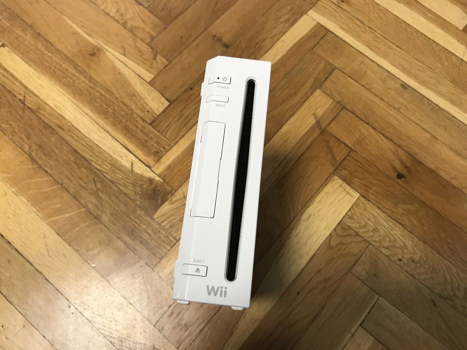 Unitate centrala culore Alba,consola NintendoWii originala.