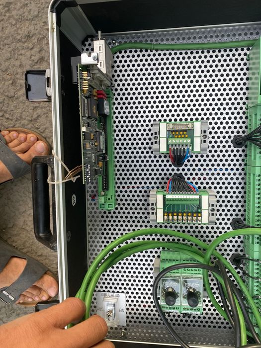 Tester interbuss phonix contact