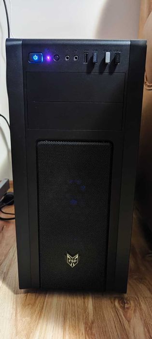 Vand PC + Monitor