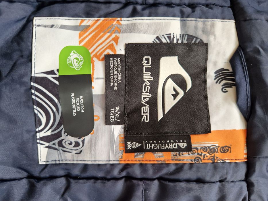 Яке за сноуборд QUICKSILVER (16 години)