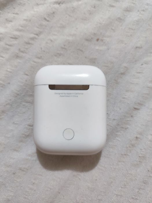 Vând căști airpods