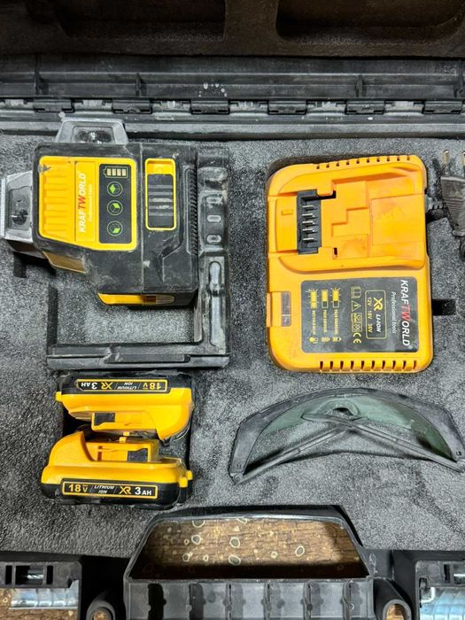 Лазерен Нивелир 3D с 16 линии 360° KrafT Royal + 2 батерии и зарядно