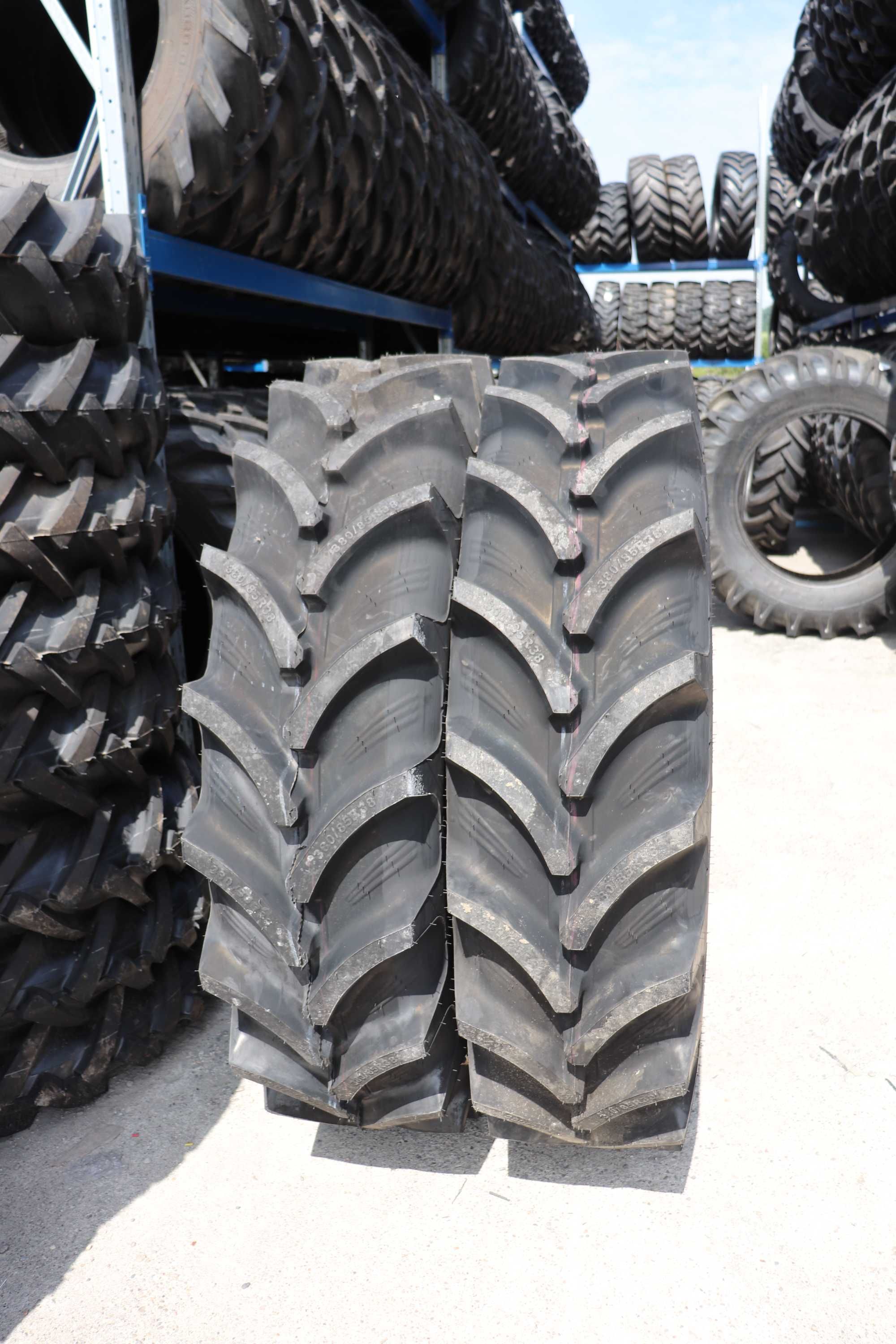 Anvelope noi 14.9R38 marca OZKA cauciucuri radiale 380/85R38