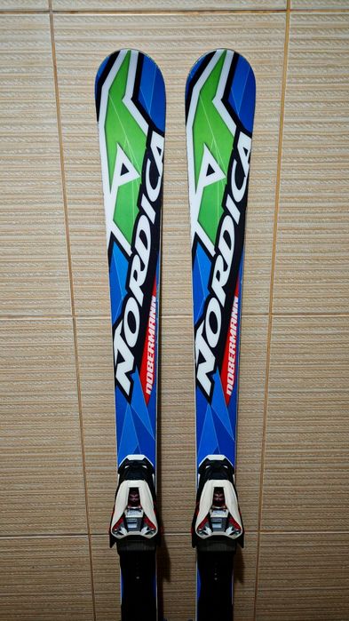 Schiuri Nordica Doberman GS 149 -150 cm - clapari ski