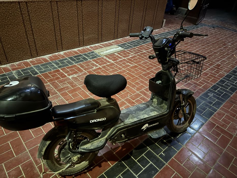 Срочно сотилади скутер