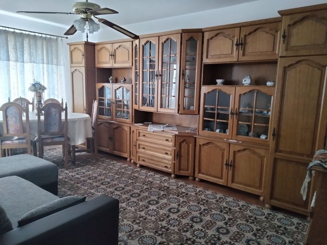 Vind apartament 2 camere 80.000 euro zona Ampoi 3.