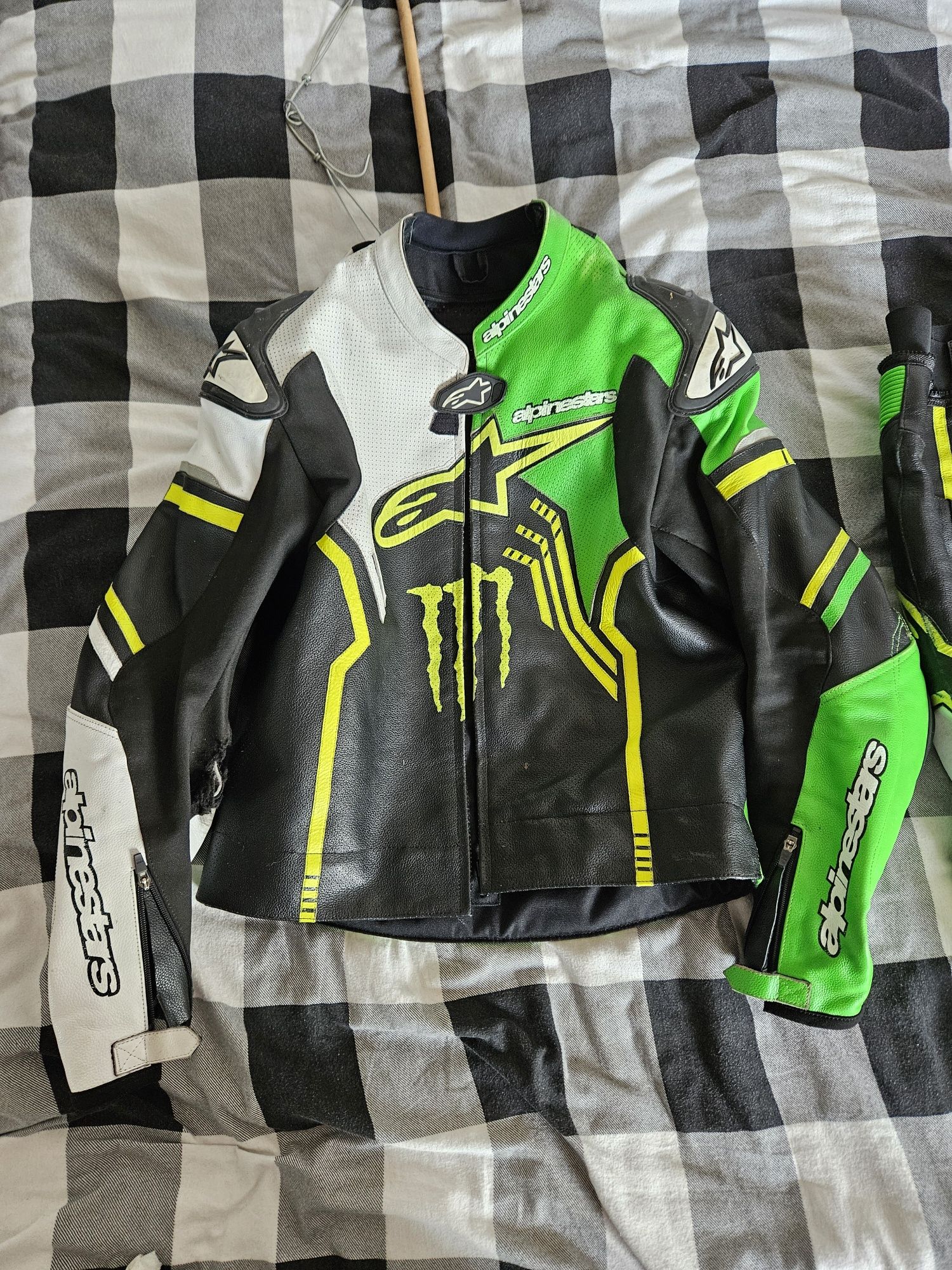 Costum moto Alpinestars din 2 piese marime 56-58