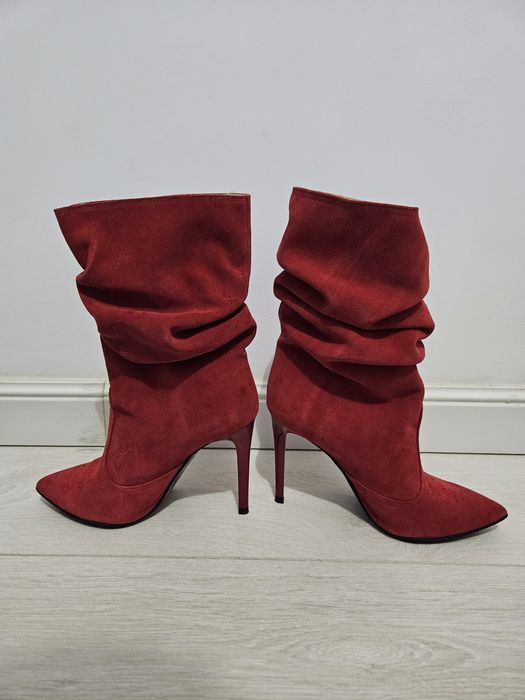 Botine rosii piele intoarsa, 36