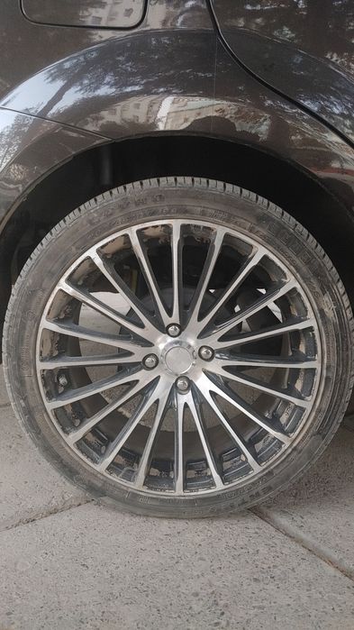 Продаются сака диски R17