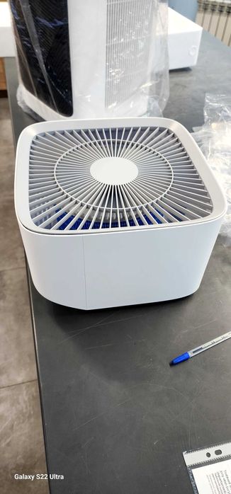 BERG очистител и увлажнитель воздуха