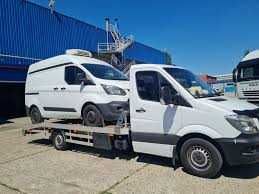 Mașini defecte sau avariate – colectare pentru piese auto originale