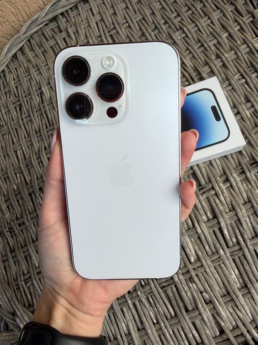 Vand Iphone 14 pro  silver 256 gb