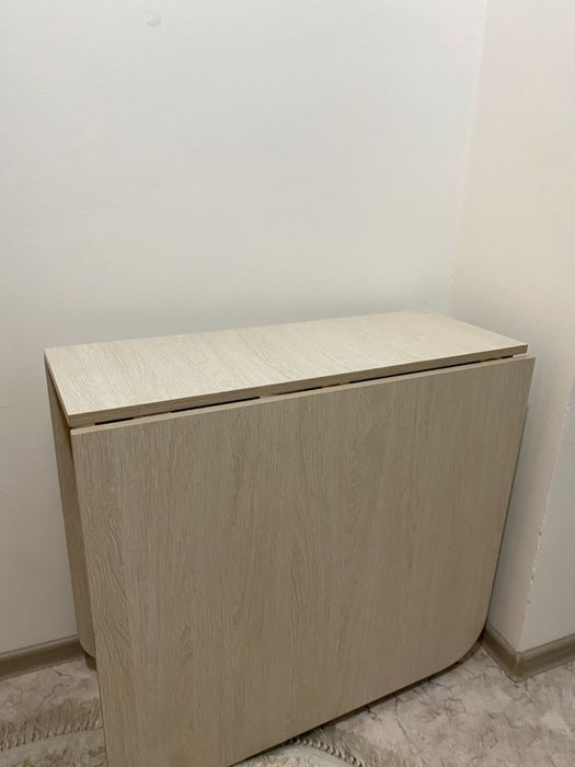 Продам стол книжка