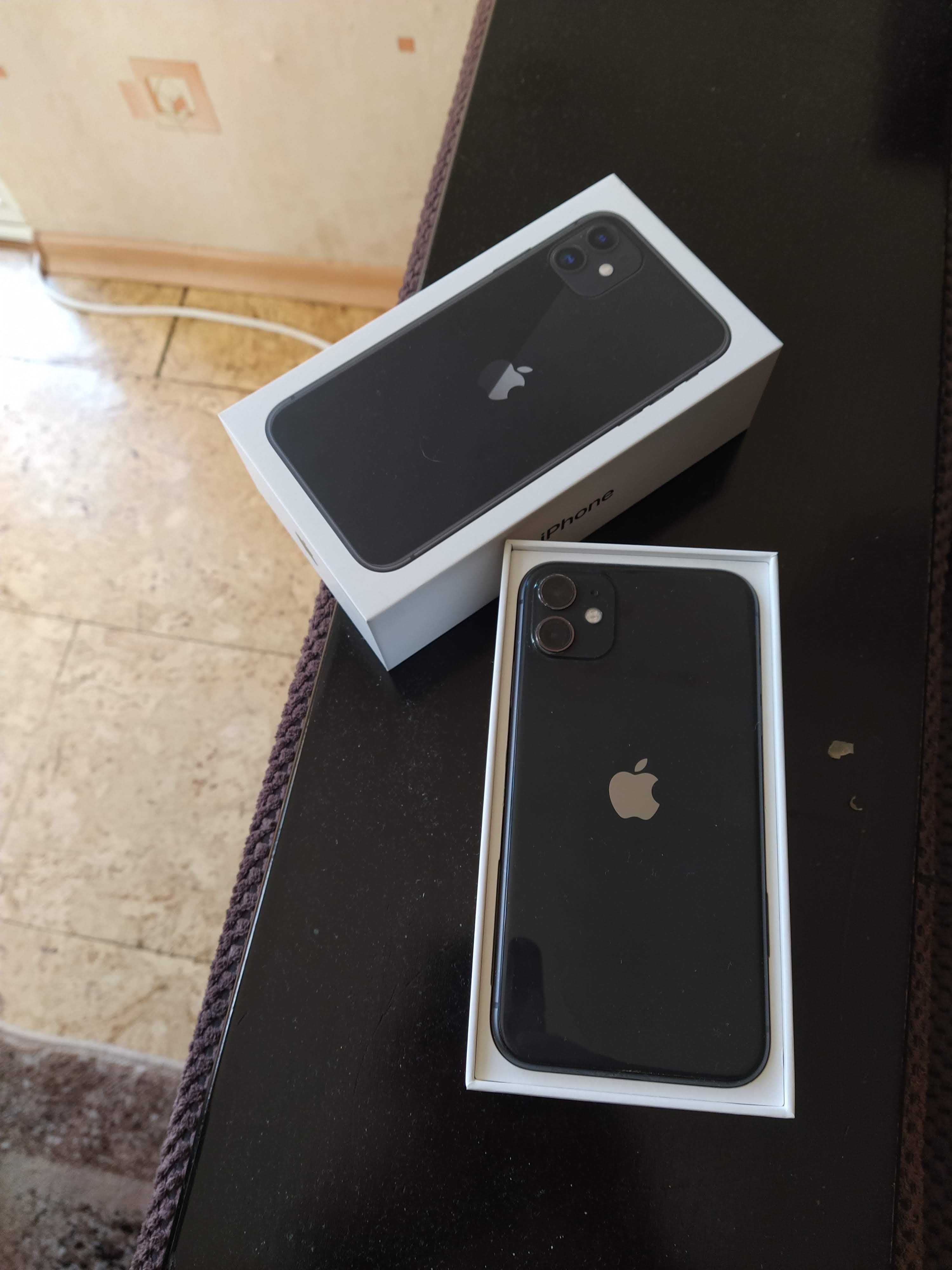 Продавам iPhone 11, 128GB