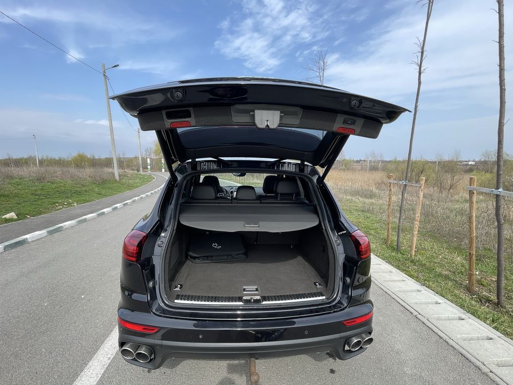 Porsche Cayenne S E-Hybrid Facelift