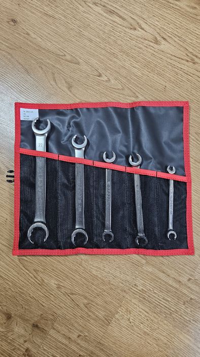 Facom - set 5 chei profesionale pentru desfacut conducte