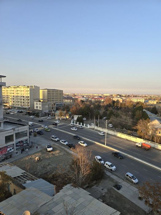 3 хонали уй сотилади лифтлик домдан