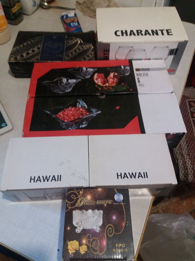 Продам столовую посуду..