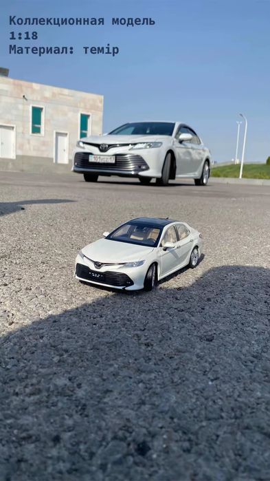 ККоллекционная модель Camry 1:18