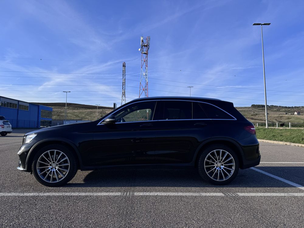 Mercedes GLC 250, unic proprietar, pachet AMG, stare super