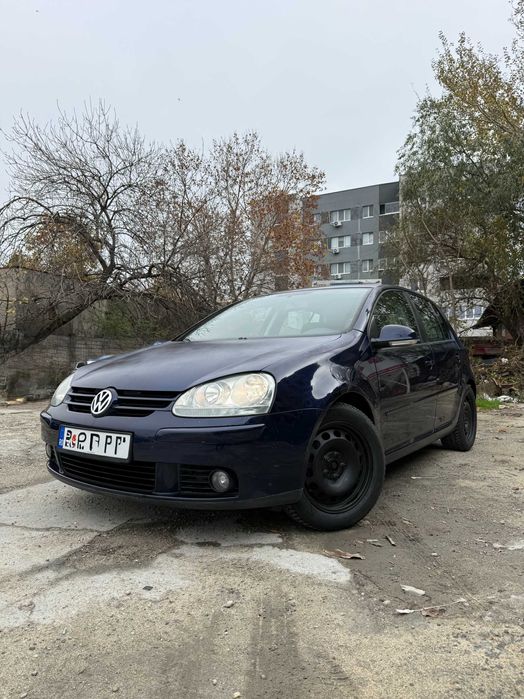 Volkswagen Golf 5 4 usi, 1.6 FSI, 115 cai 6+1 viteze