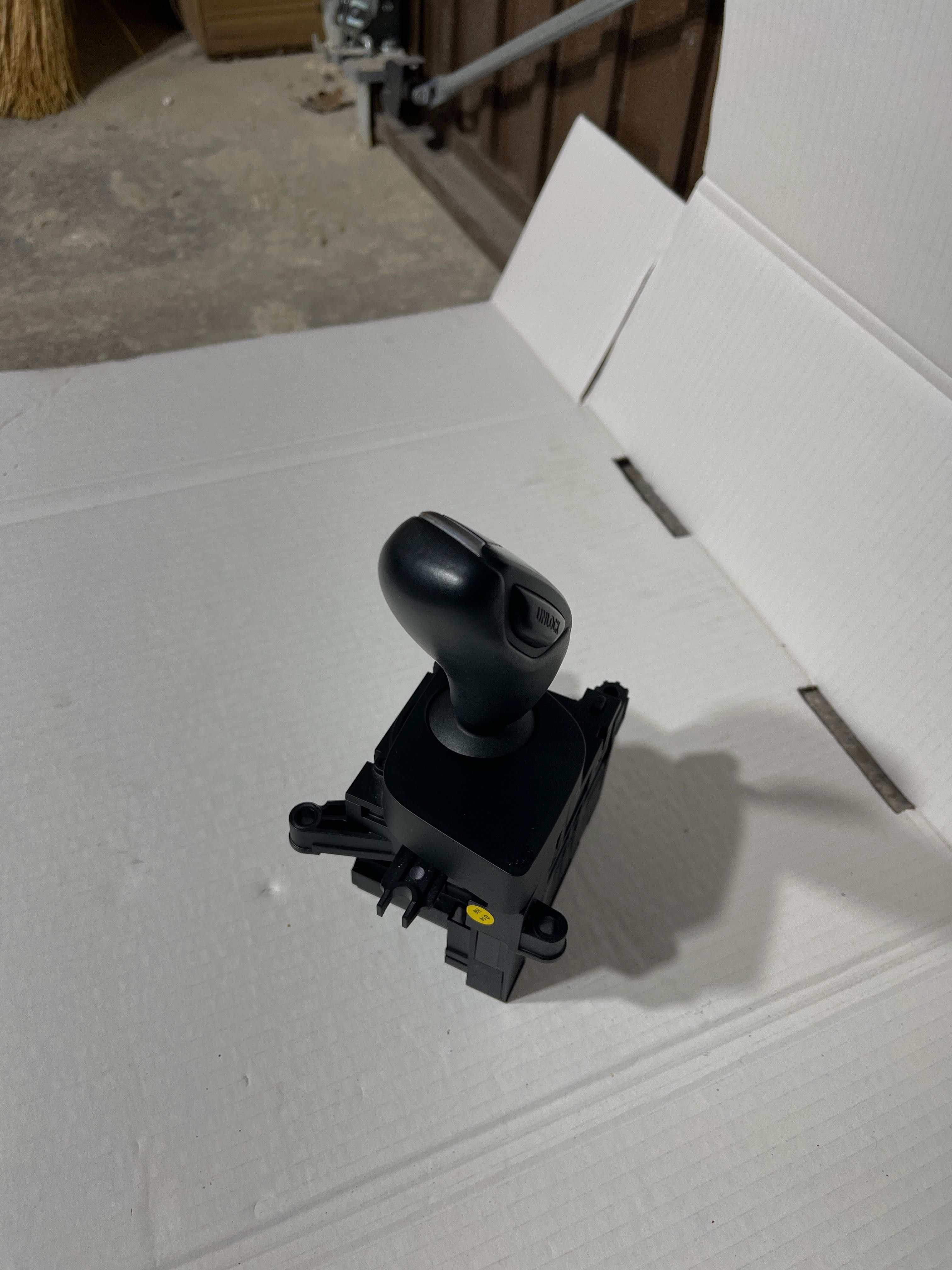 bmw 5/6  g30 g31 g32 selector schimbator viteze 61319458751 / 6825825