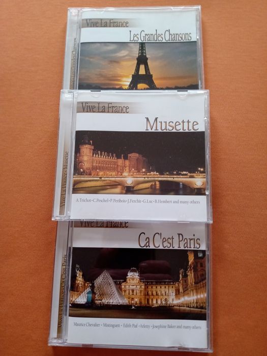 Muzica frantuzeasca, greceasca, clasica, dansuri și educative.