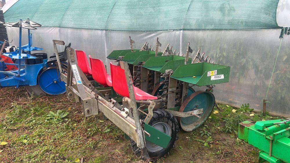 Plantatoare rasaduri